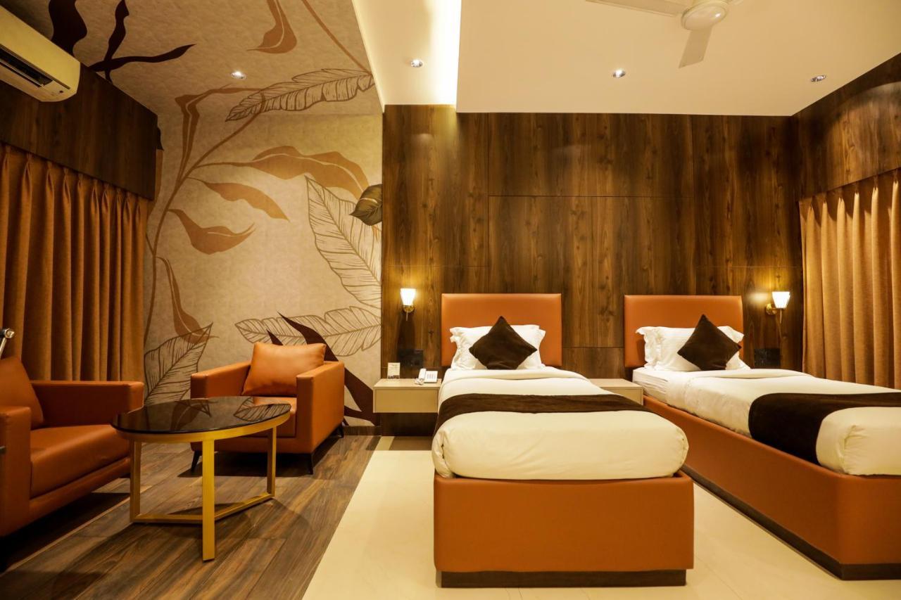 Hotel Atithi, Aurangabad エクステリア 写真