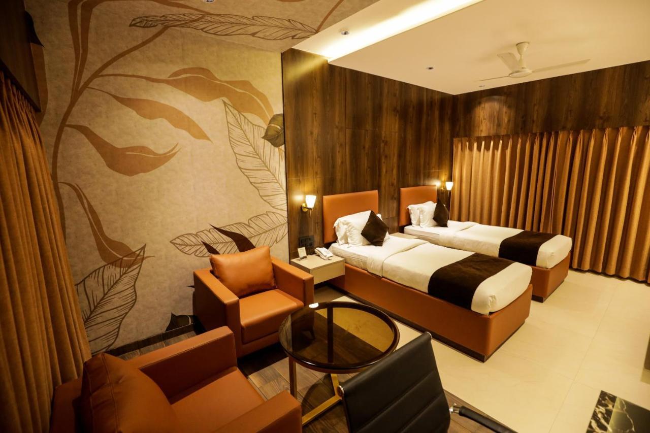 Hotel Atithi, Aurangabad エクステリア 写真